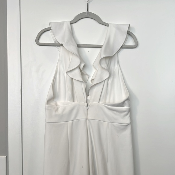 White ruffled jumpsuit - Picture 2 of 4